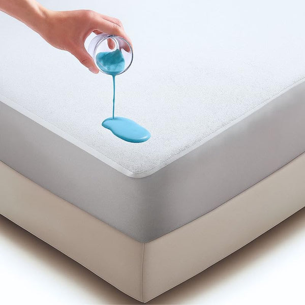 Coprimaterasso Impermeabile Antiacaro, con Angoli Idrorepellente, Tessuto Certificato OEKO-TEX STANDARD 100 e Realizzato in Italia